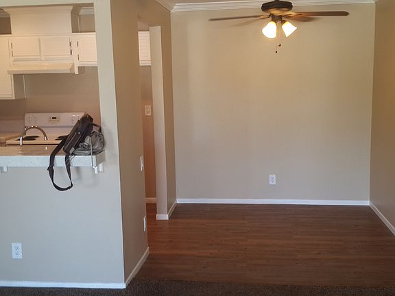 4th image of 13115 Le Parc Blvd #20