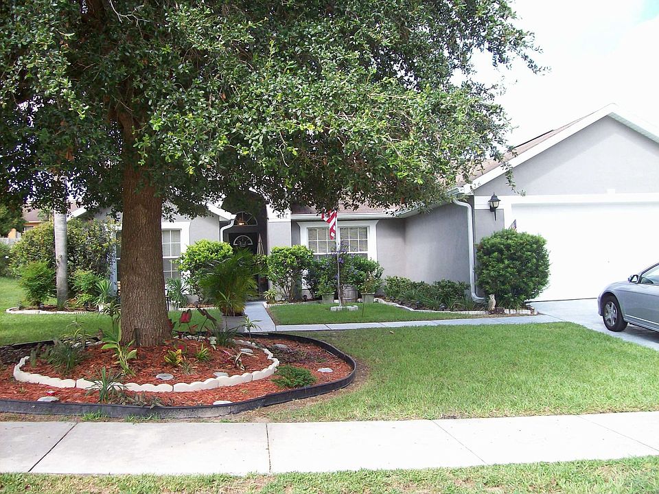 2nd image of 826 Maple Forest Ave