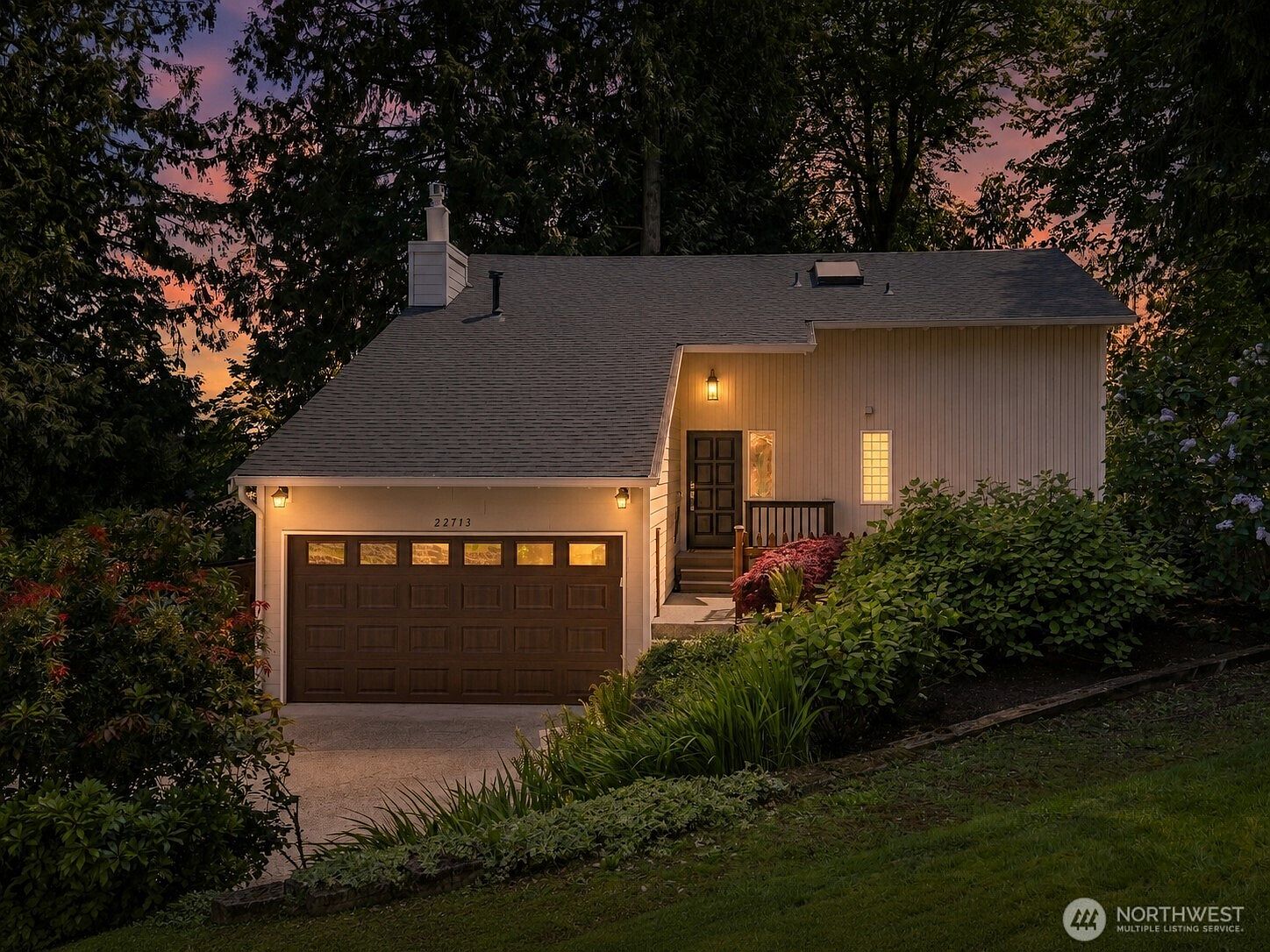 22713 NE 12th Place, Sammamish, WA 98074 | MLS #2522875 | Zillow