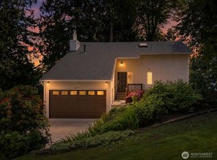 22713 NE 12th Pl, Sammamish, WA 98074