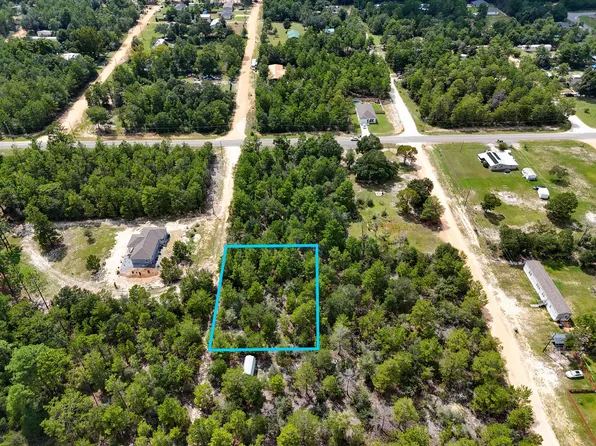 4 & 5 W Snowdrop St, Defuniak Springs, FL 32433