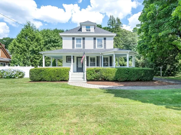 132 Franklin St, Wrentham, MA 02093