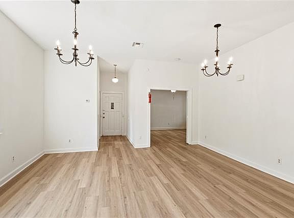 3rd image of 2305 Leonidas St