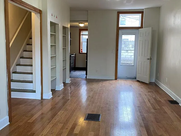 1113 Brandywine St — Photo 3