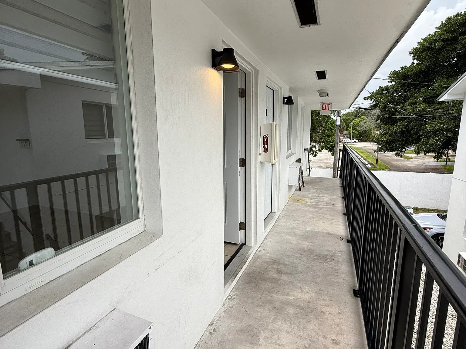 2 bed, $1,900 — Photo 2