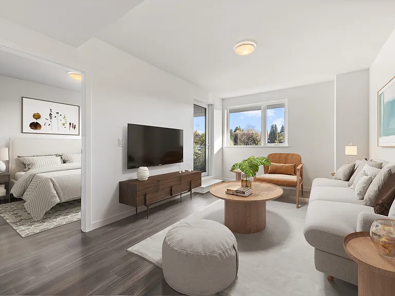 2139 Lahb Ave — Photo 3