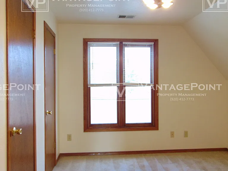 114 N Ontario St — Photo 13