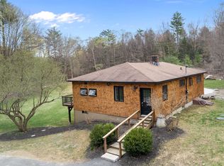 961 Meadowbrook Rd, Brattleboro, VT 05301