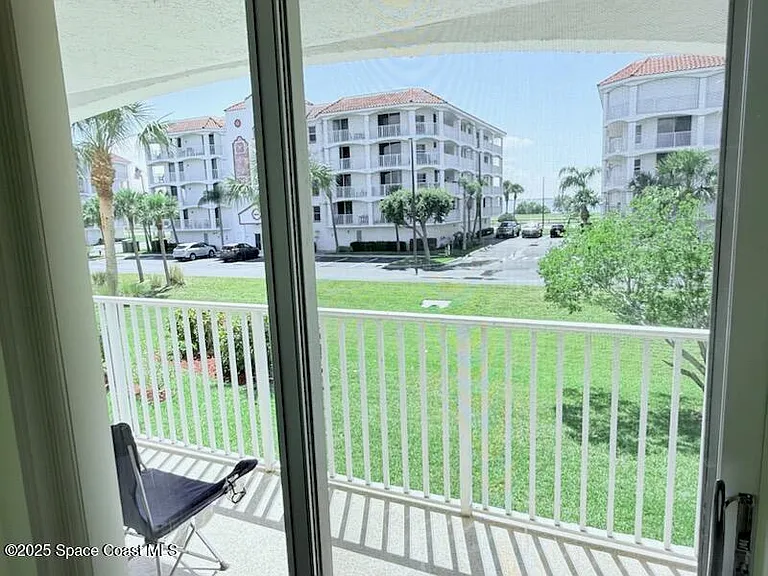 8922 Laguna Ln #201 — Photo 34