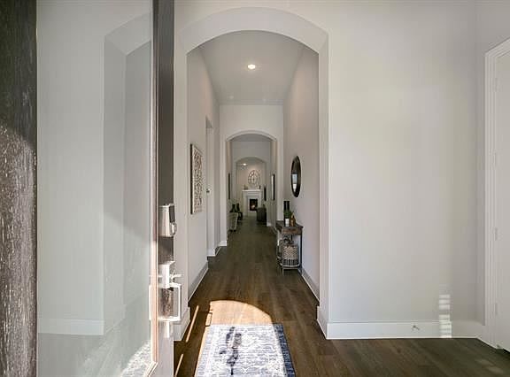 3rd image of 7020 Spring Park Dr