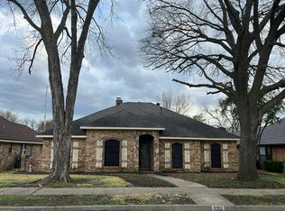 3302 Oxford Dr, Rowlett, TX