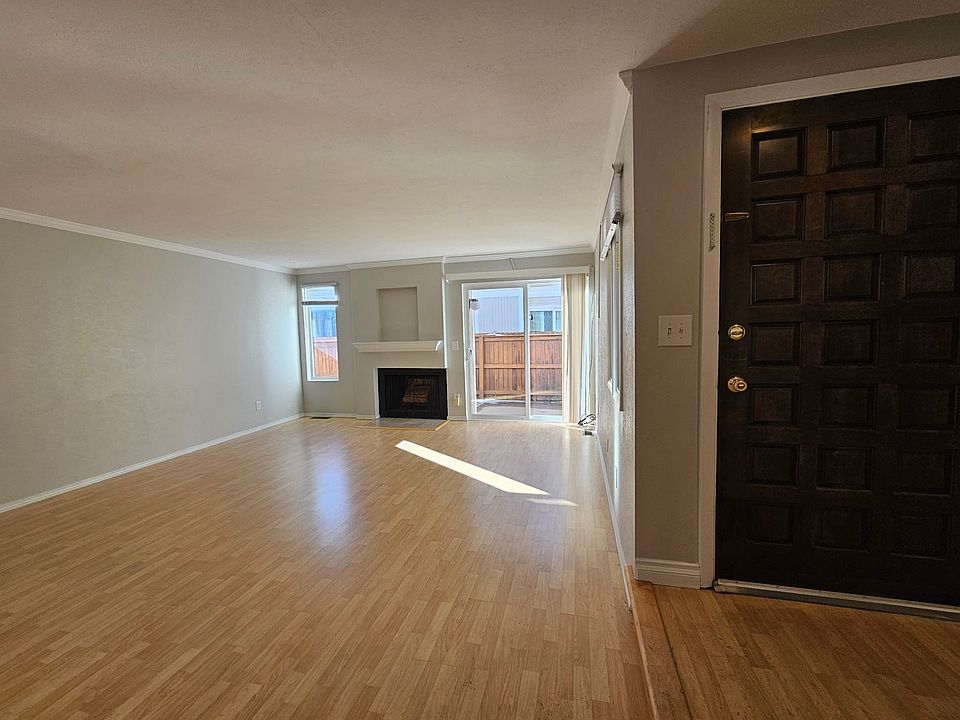 1st image of 1050 S Monaco Pkwy Unit 100