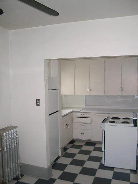 PaulOq (6Plex) — Photo 3