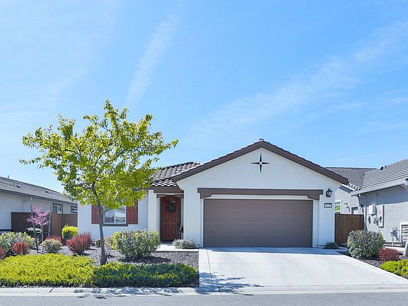 2nd image of 9228 Summer Holly Way