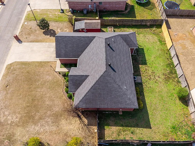 2213 Caleb Dr — Photo 23