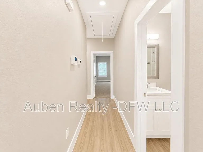 8006 Doreen Ave — Photo 10