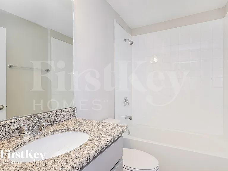 211 Southern Breeze Loop — Photo 13