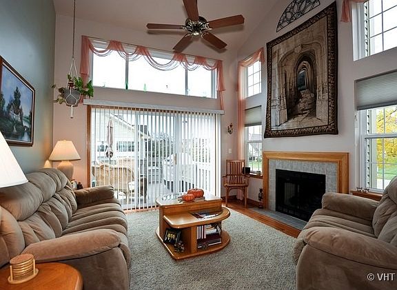 3rd image of 3157 Renard Ln