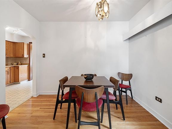 5th image of 1258 Rockland Ave