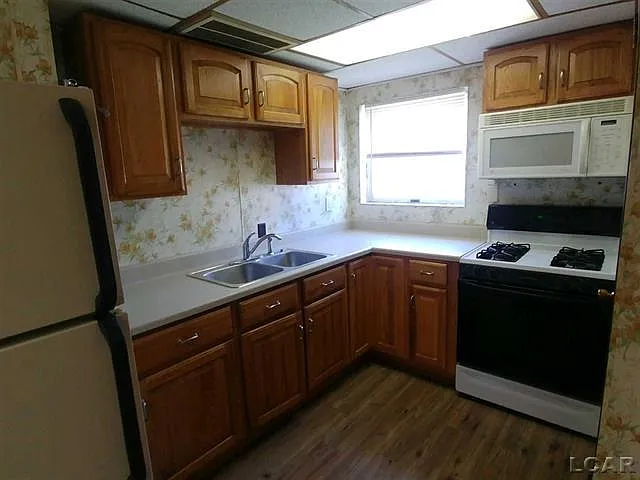 1 bed, 650 sqft, $750 — Photo 3
