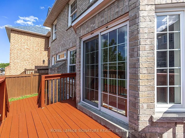 44 Selby Dr — Photo 43