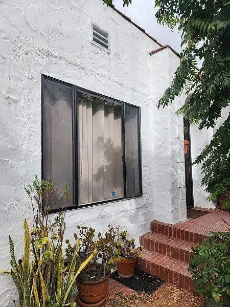 Studio, 1.0 bath, 554 sqft, $2,100 — Photo 1