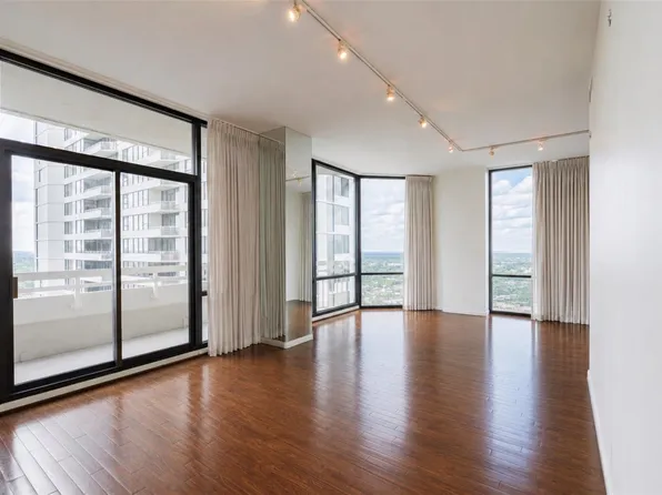 14 Greenway Plz Unit 19P, Houston, TX 77046