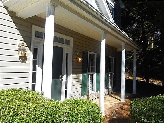 3rd image of 1704 Chinchester Ln