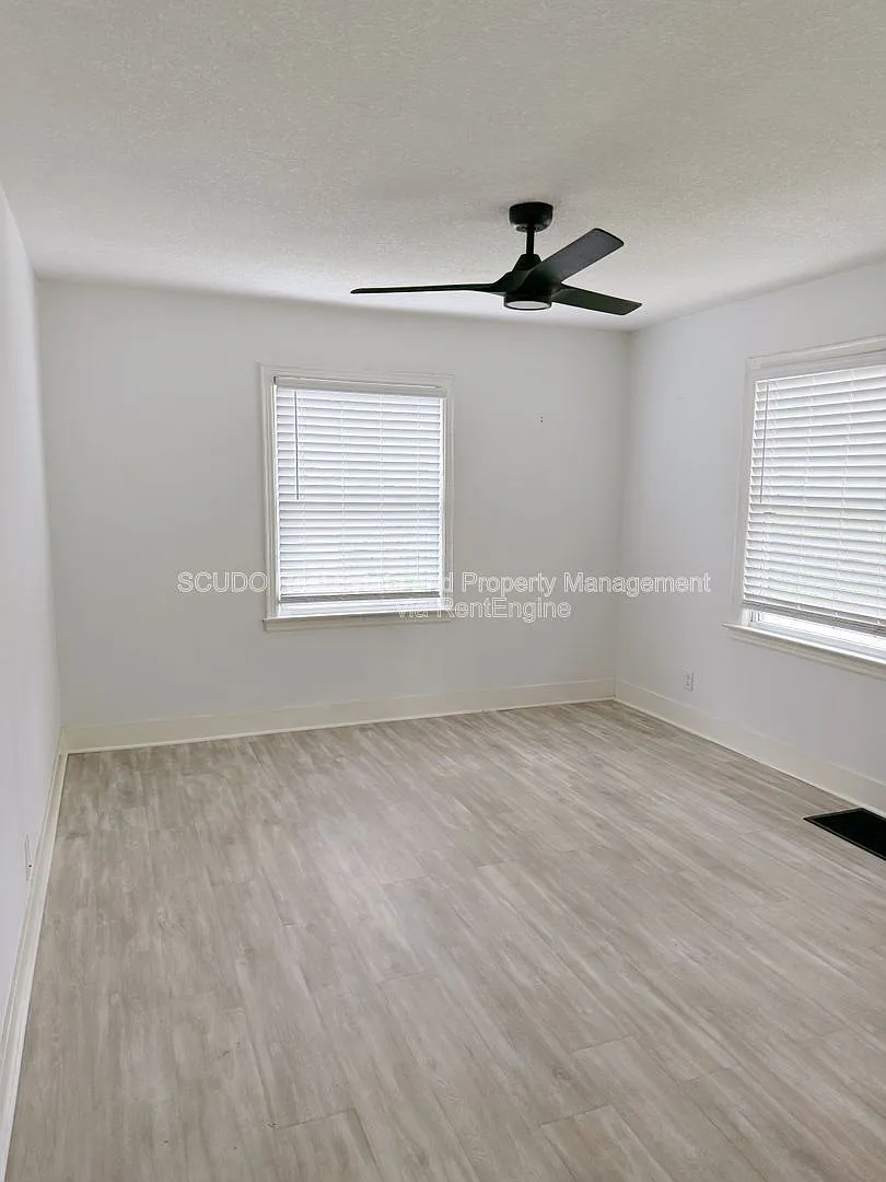 4 bed, 2.0 bath, $2,345 — Photo 2
