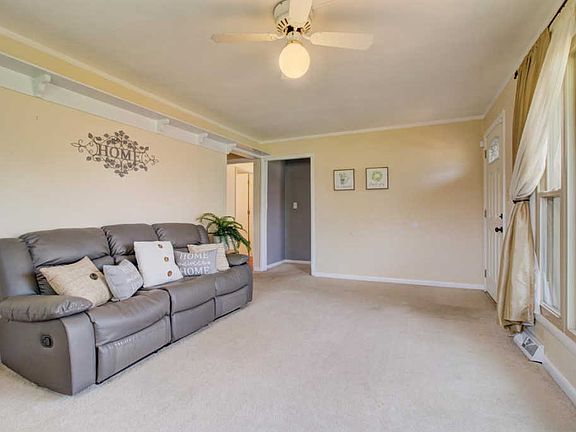 4th image of 835 Southwind Dr