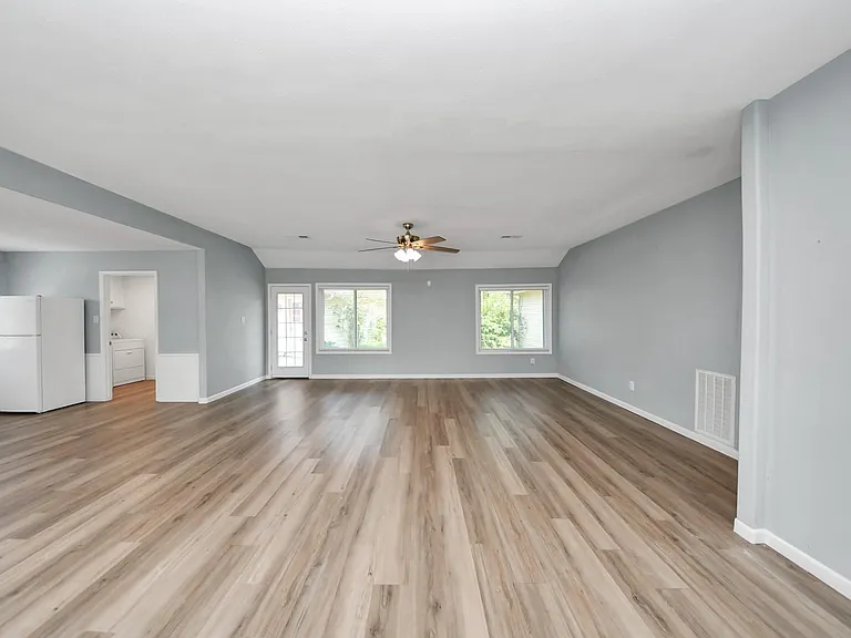 16502 N Mediterranean St — Photo 10