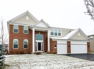 3520 Langston Ln, Carpentersville, IL 60110