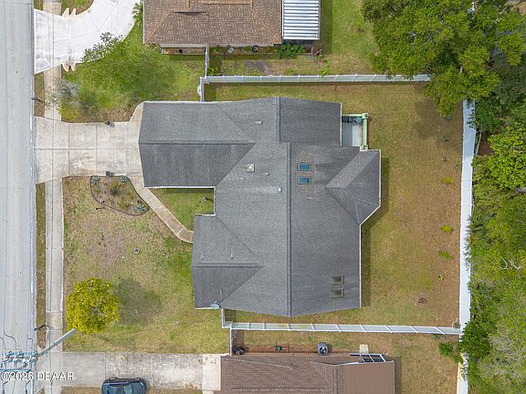5th image of 50 Florida Park Dr