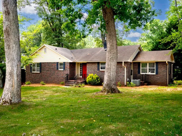 517 Dellwood Dr, Greenville, SC 29609
