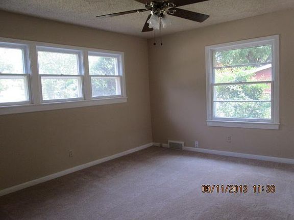 5th image of 1104 W Lovers Ln