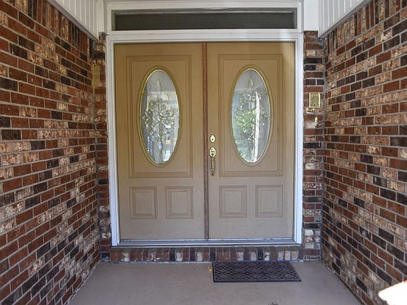 5th image of 262 Mississippi Ave