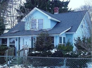 63 John St, Patchogue, NY 11772