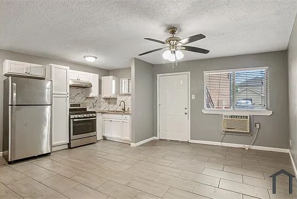 2 bed, 600 sqft, $1,408 — Photo 4
