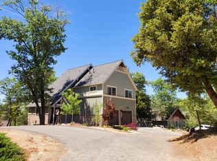 1459 Golden Rule Ln, Lake Arrowhead, CA 92352