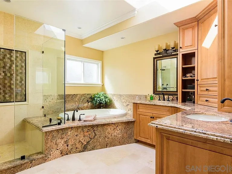 39 Green Turtle Rd — Photo 17