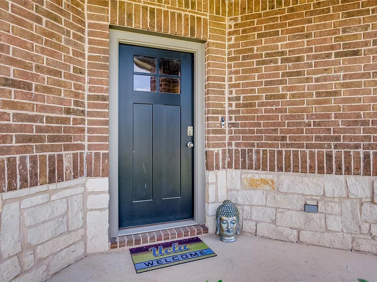 102 Rainmaker Cv — Photo 31