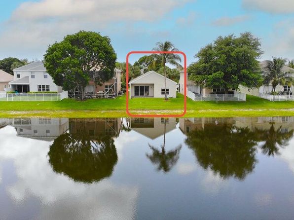 137 Canterbury Pl, Royal Palm Beach, FL