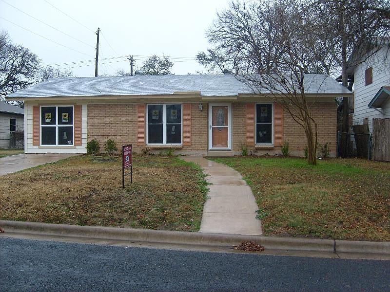 1st image of 1600 Grayford Dr