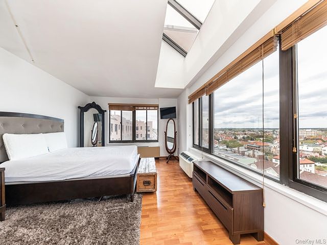 1st image of 100 W Broadway APT 7F