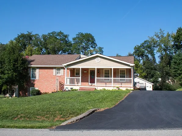 101 Orchard Dr, Daleville, VA 24083