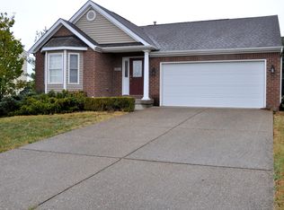 202 Saint Regis Dr, Shelbyville, KY 40065