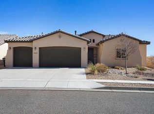 2624 La Luz Cir NE, Rio Rancho, NM 87144