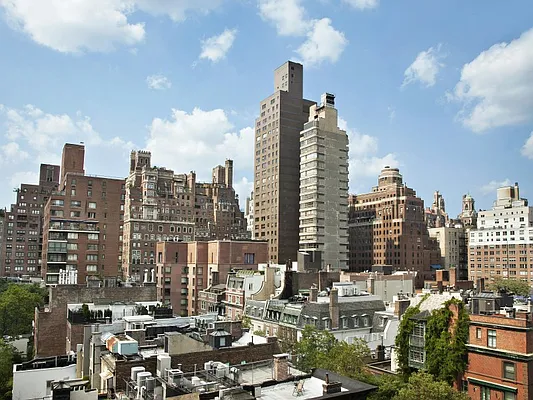 Sold by Sotheby's International Realty | media 47