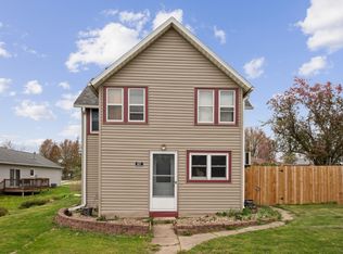 607 4th St SW, State Center, IA 50247