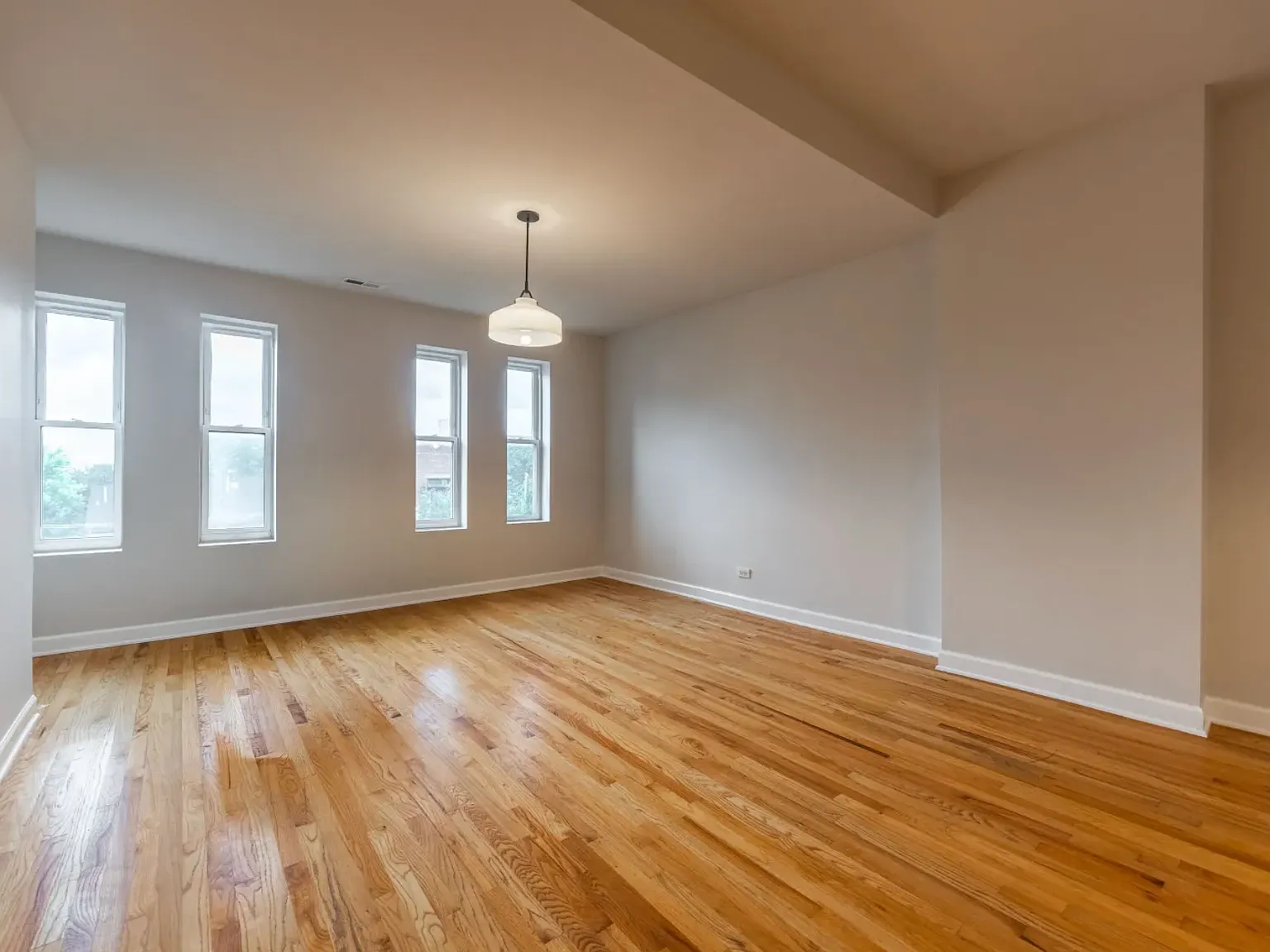 2 bed, $3,100 — Photo 3